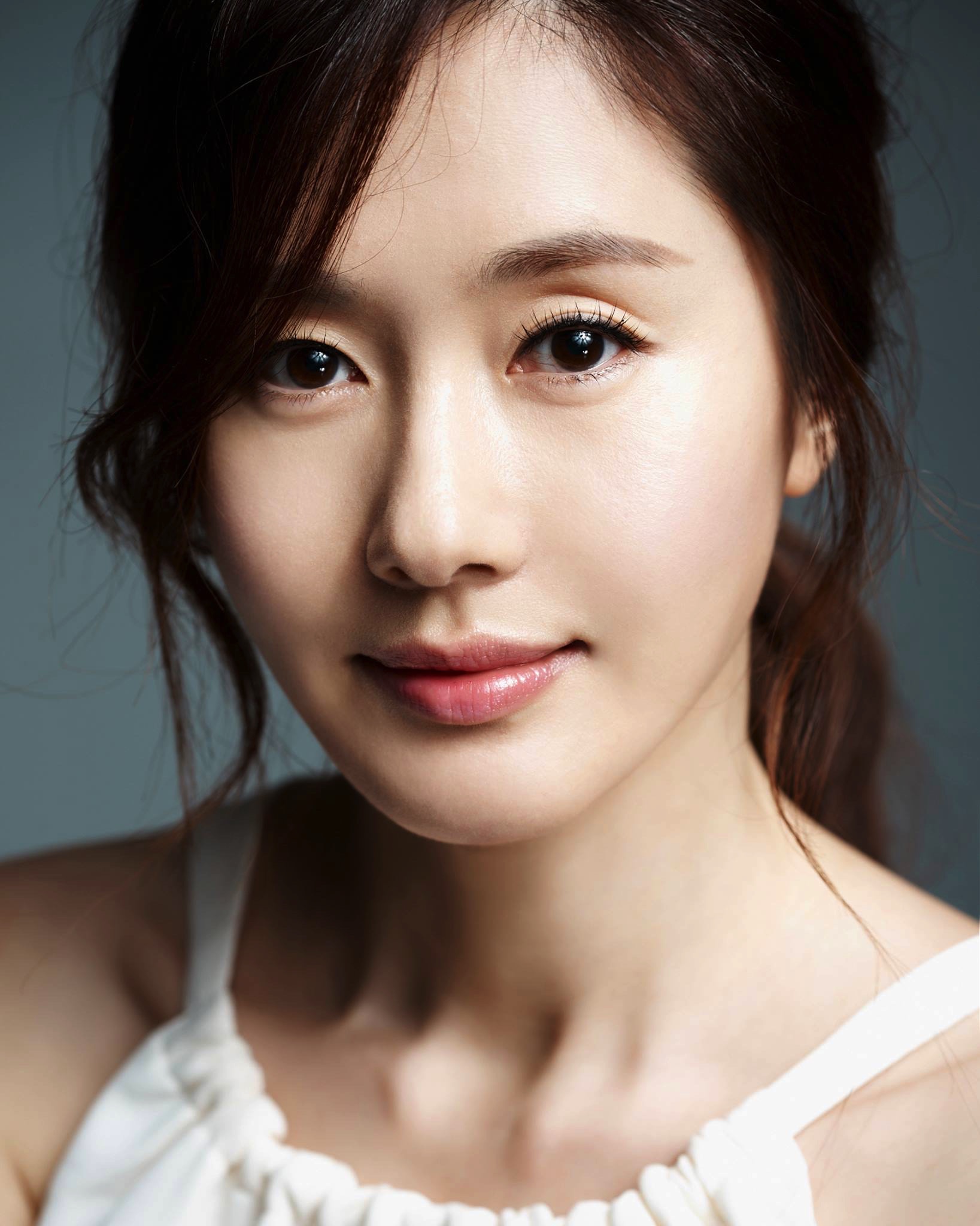 今回、イ・シン役を勤めたキム・ジスの画像